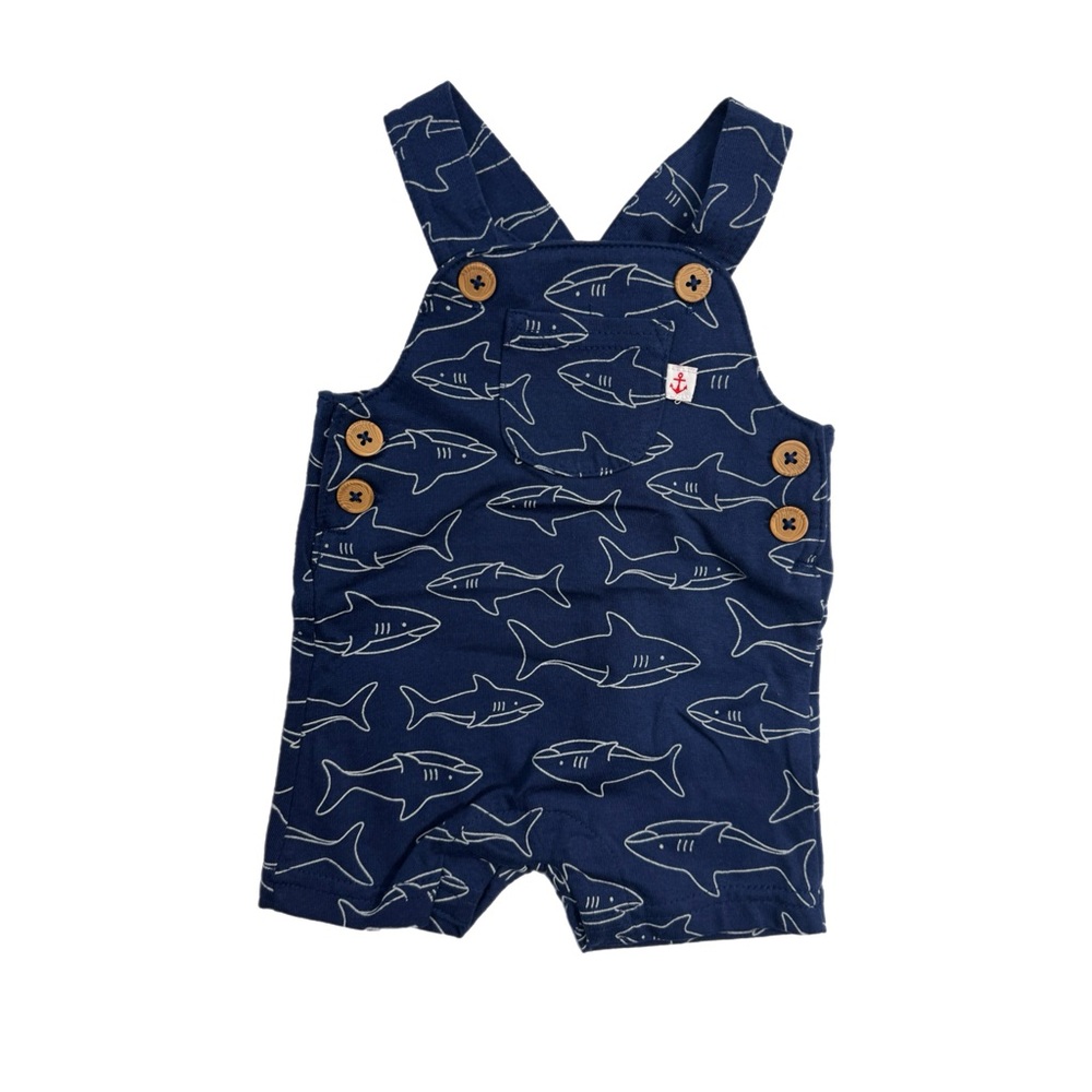 Cute Baby Clothing Set with Shark and Crab Designs - Picture 2 of 4